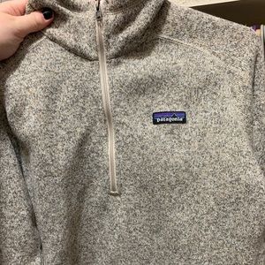 Patagonia Pullover better sweater in Pelican